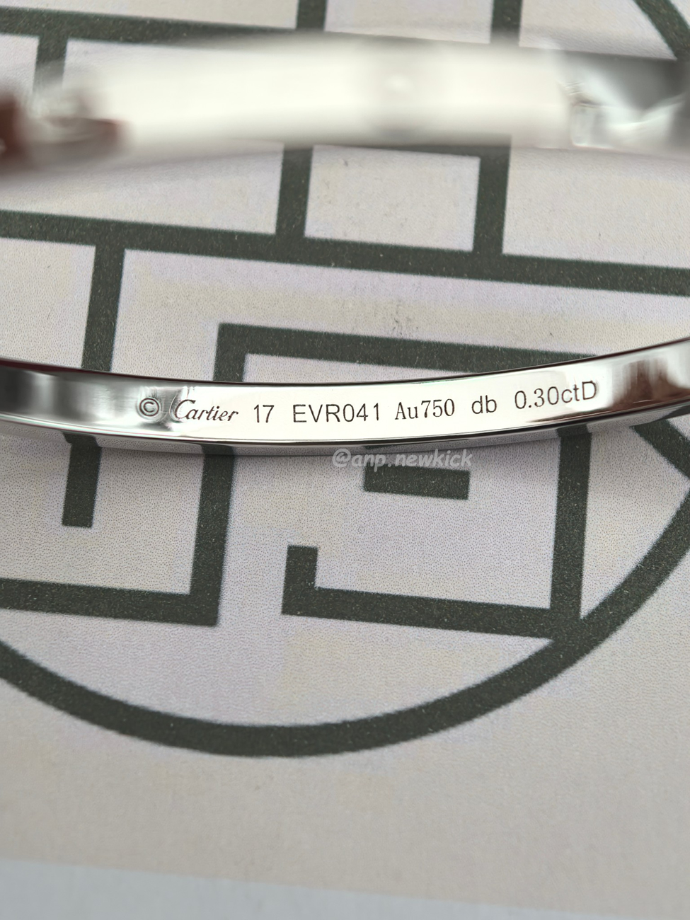 Cartier Love Bracelet Gold Silver (3) - www.newkick.vip